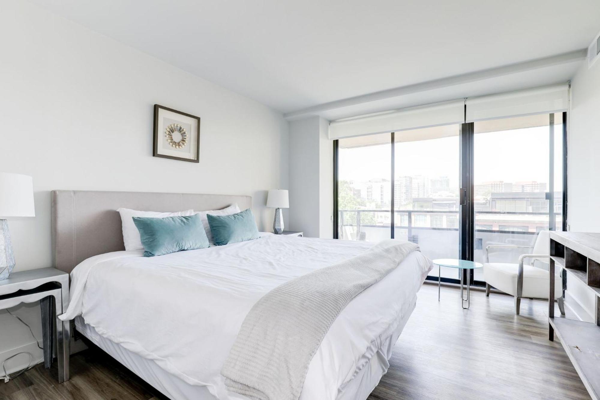 2Br Executive Apartment In Prime Location Arlington Exterior photo