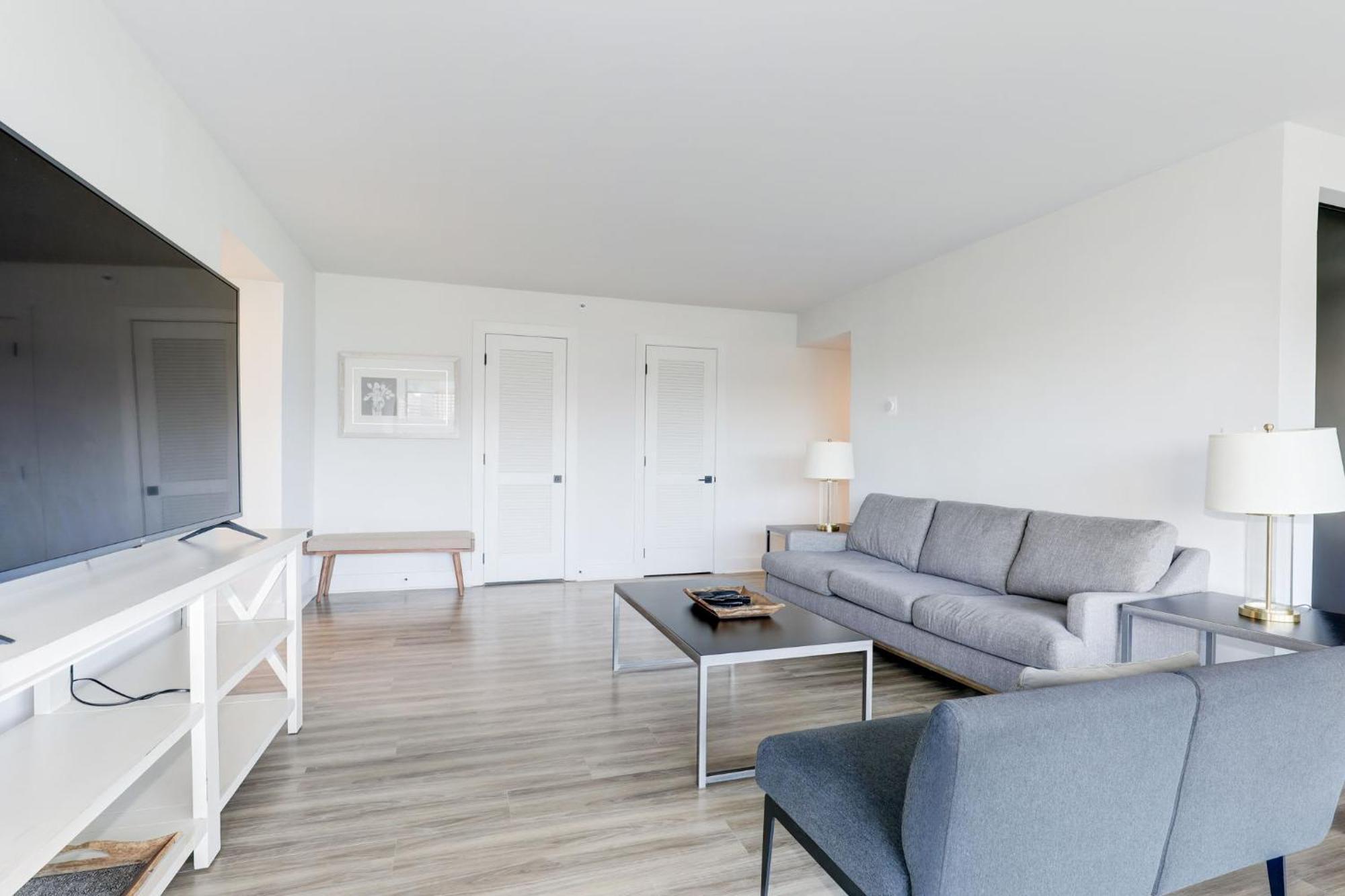 2Br Executive Apartment In Prime Location Arlington Exterior photo