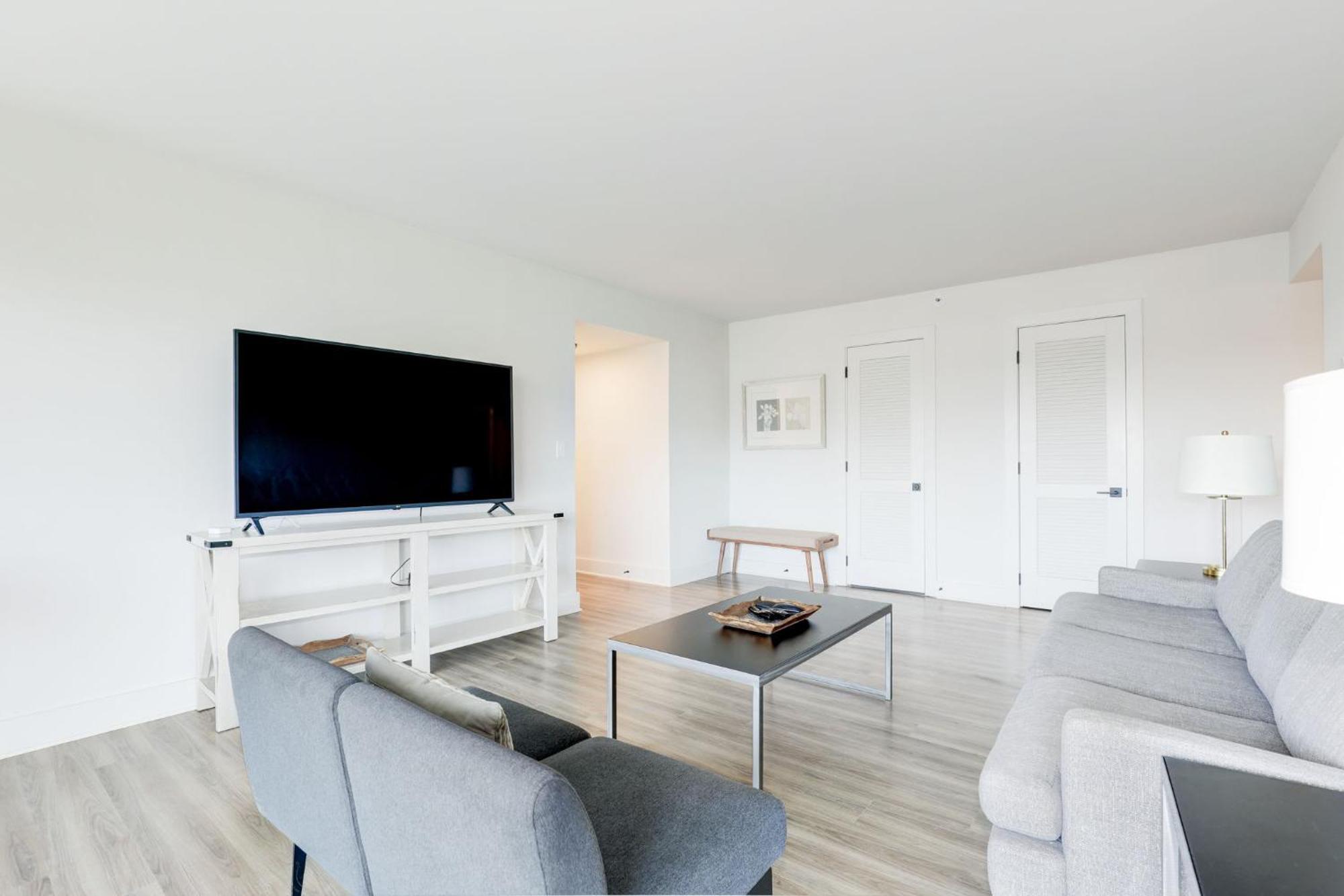 2Br Executive Apartment In Prime Location Arlington Exterior photo