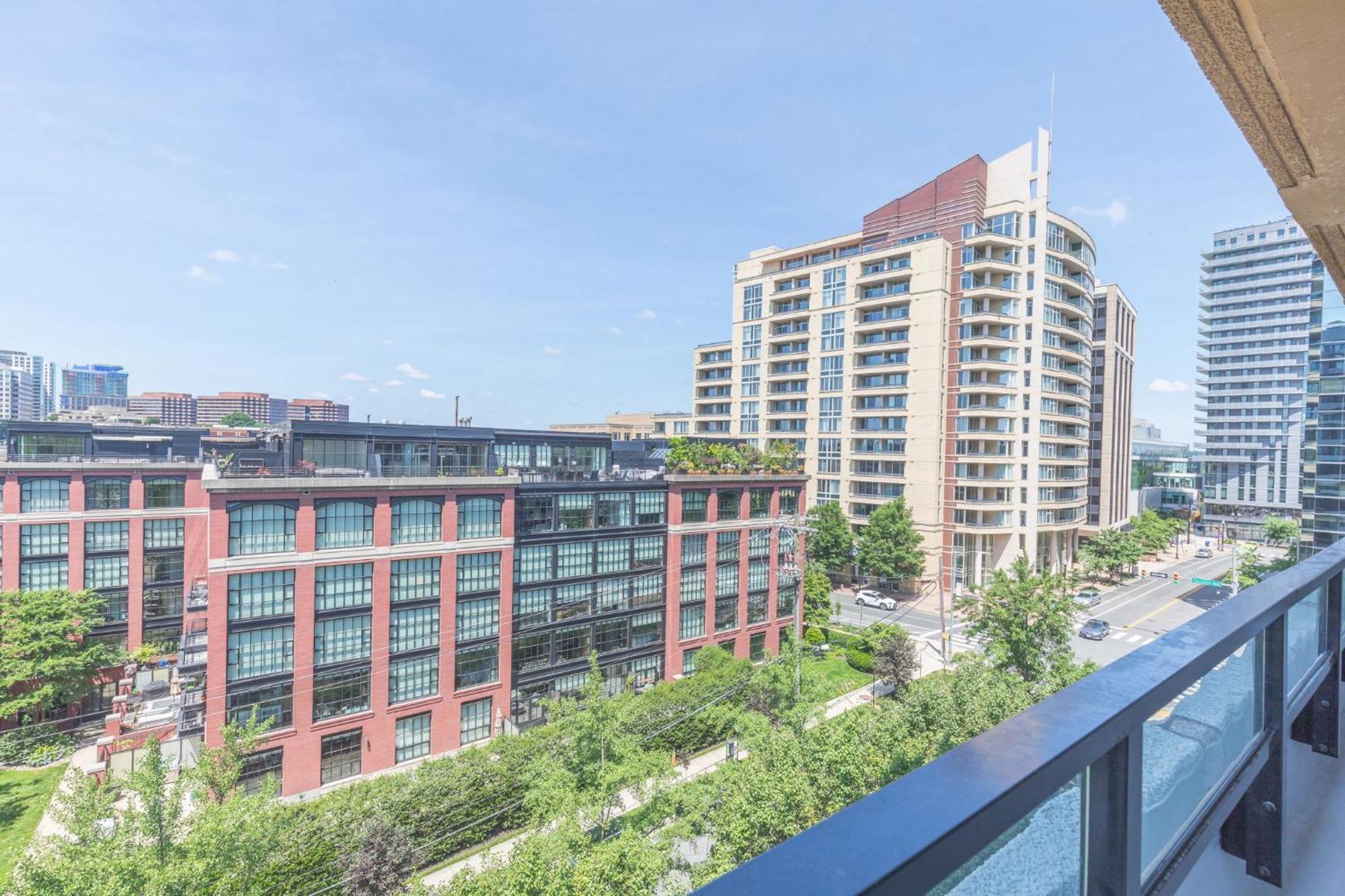 2Br Executive Apartment In Prime Location Arlington Exterior photo